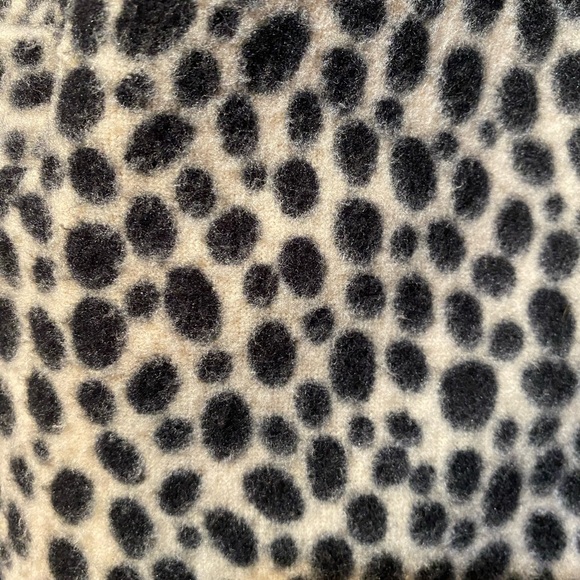 SELLECCA Fuzzy Teddy Bear Spotted Coat - Picture 14 of 16